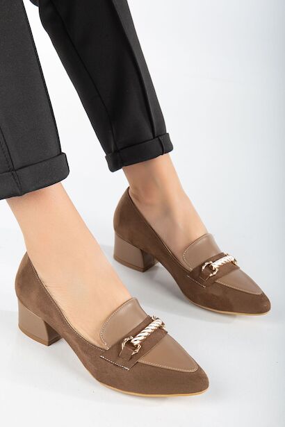 Augusta Kahverengi Süet - Cilt Toka Detaylı Kadın Alçak Topuklu Ayakkabı  Kahverengi